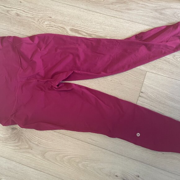 Lululemon Base Pace High-Rise Running Legging 25" - Size 12 - Picture 2 of 3